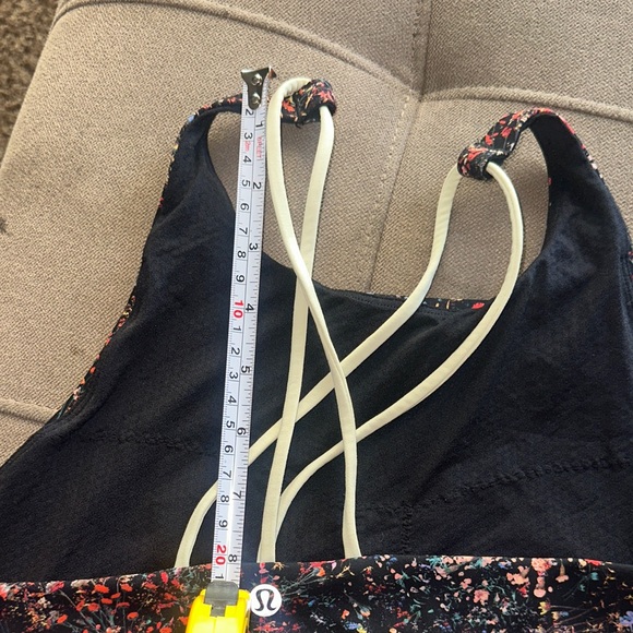 Lululemon Black Floral Sports Bra Size Small - Picture 11 of 11